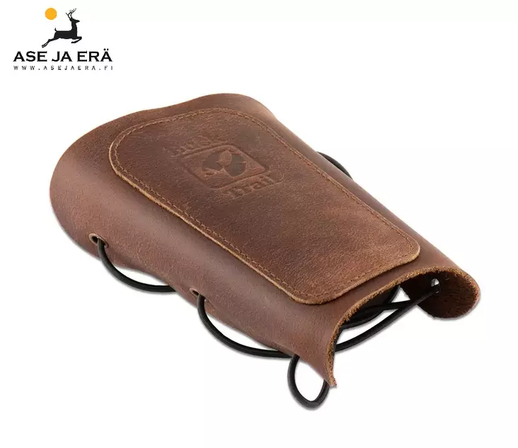 Buck Trail Traditional Breeze nahkainen rannesuoja 16cm - Ranne- ja muut suojat - 6017400778709 - 1